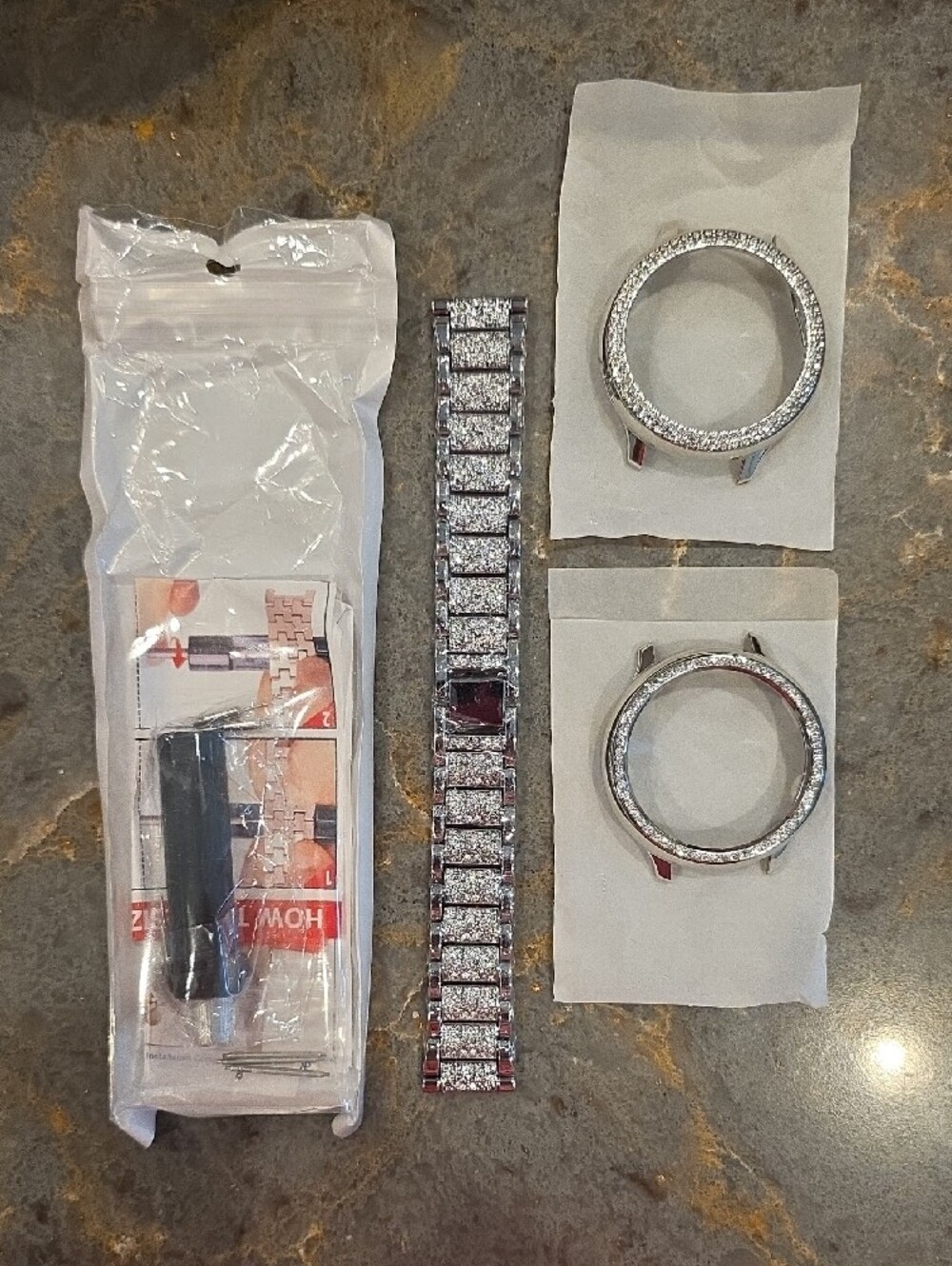 Samsung Smartwatch - Picture 3 of 4